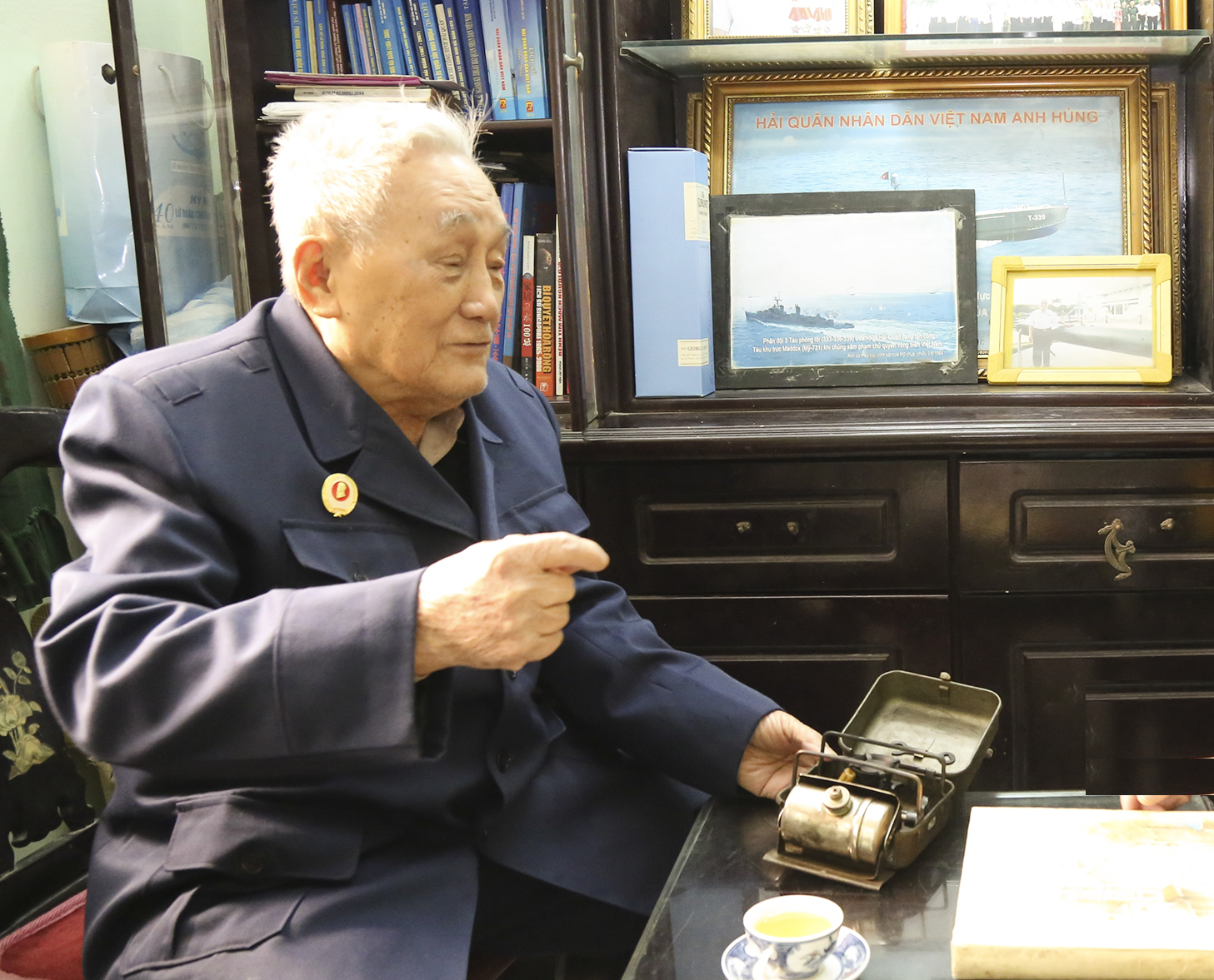 Chiếc bếp trên đường hành quân của người cựu chiến binh

